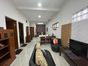 Jhouse in center of Salatiga City